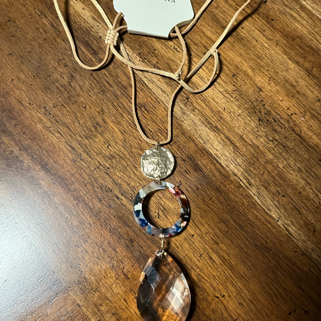 Versona Gold And Multicolor Pendant Necklace 9$